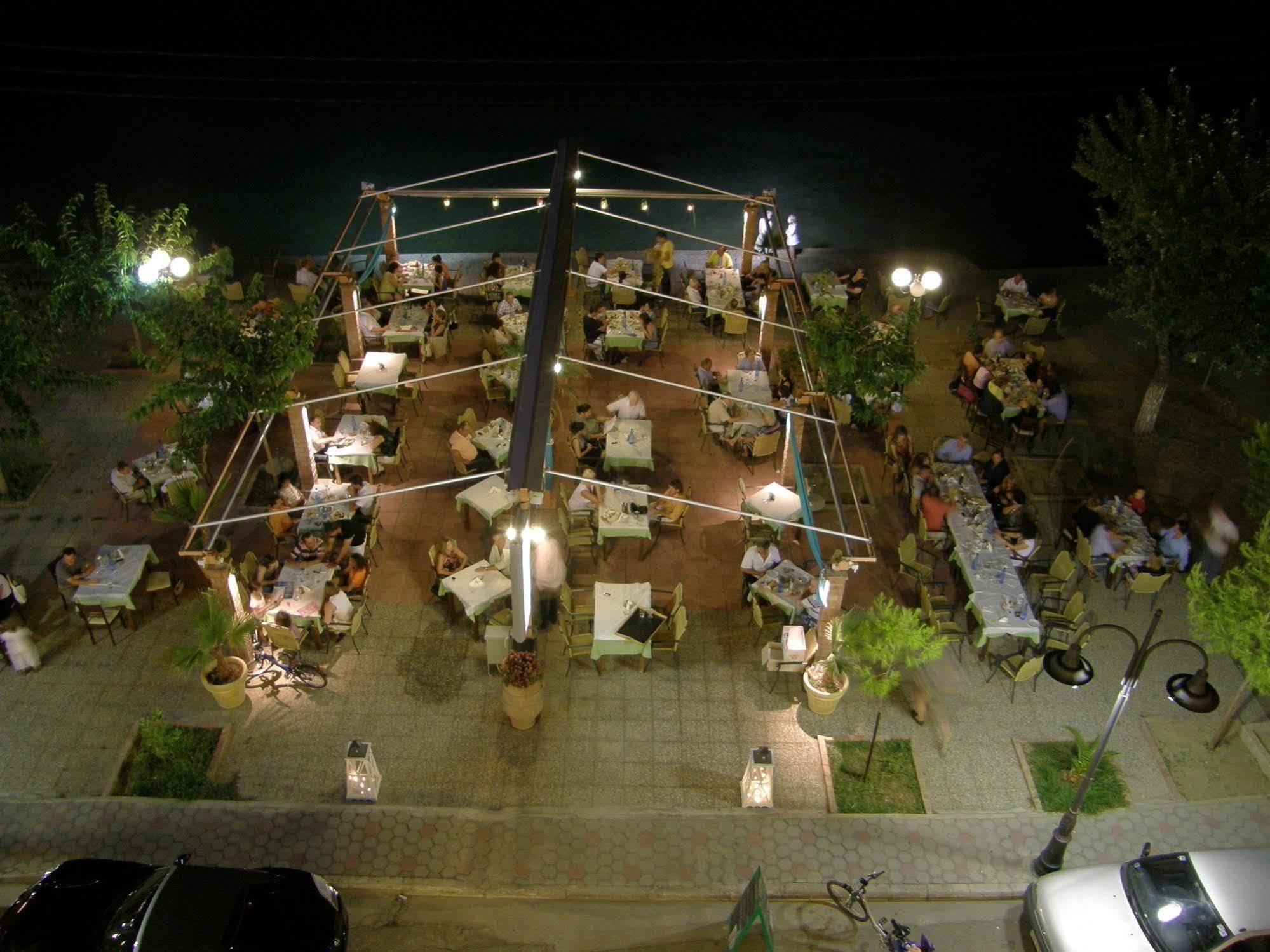 Hotel Kiani Akti Selianitika Exterior photo